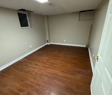 For Lease - 9 Elsmere Road Unit# Basement, Brampton, Ontario - Photo 6