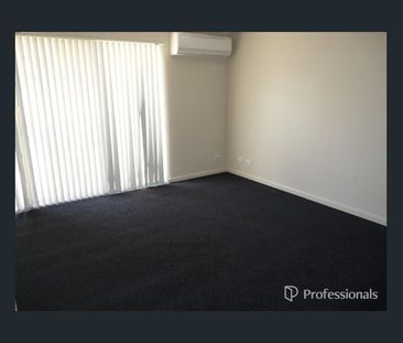 8b Devonshire Terrace, Armadale, WA 6112 - Photo 2