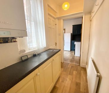 2 bedroom House To Let Total Size: 646 SQ FT - Photo 1