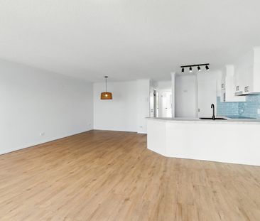 Absolute Beachfront Living! - Photo 2