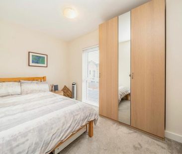 Haider Close, NW2, London - Photo 4