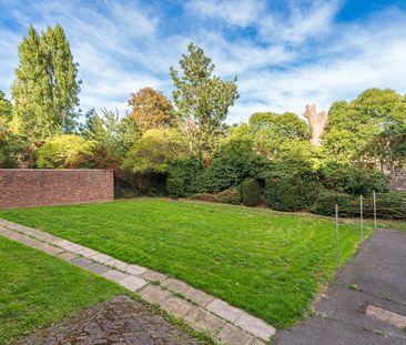 3 Bed Flat, Arnal Crescent, SW18 - Photo 6