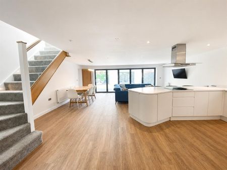 Birchwood Road, St Annes, Bristol, BS4 4QL - Photo 2
