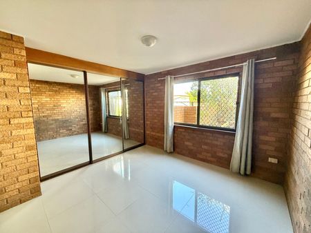 Home For Rent - Photo 5