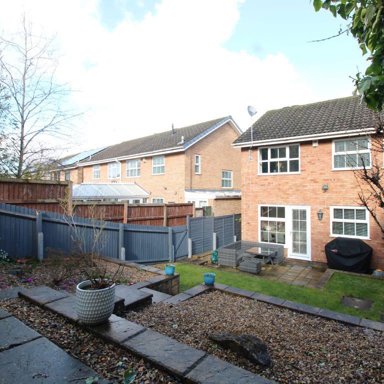 Blackford Close, Hayley Green, Halesowen, B63 - Photo 1