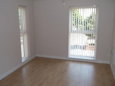 High specification 1 and 2 bedroom apartments to let from £465 PCM. - Photo 5