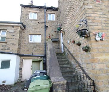 23 Birkhouse Lane, Paddock, Huddersfield - Photo 5