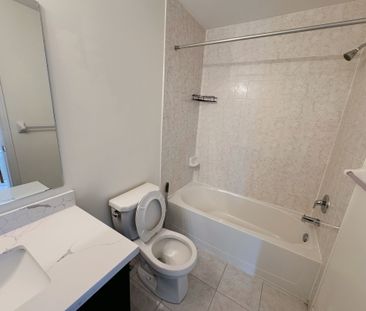 For Lease - 29 Sharbot Lane, Markham, Ontario - Photo 3