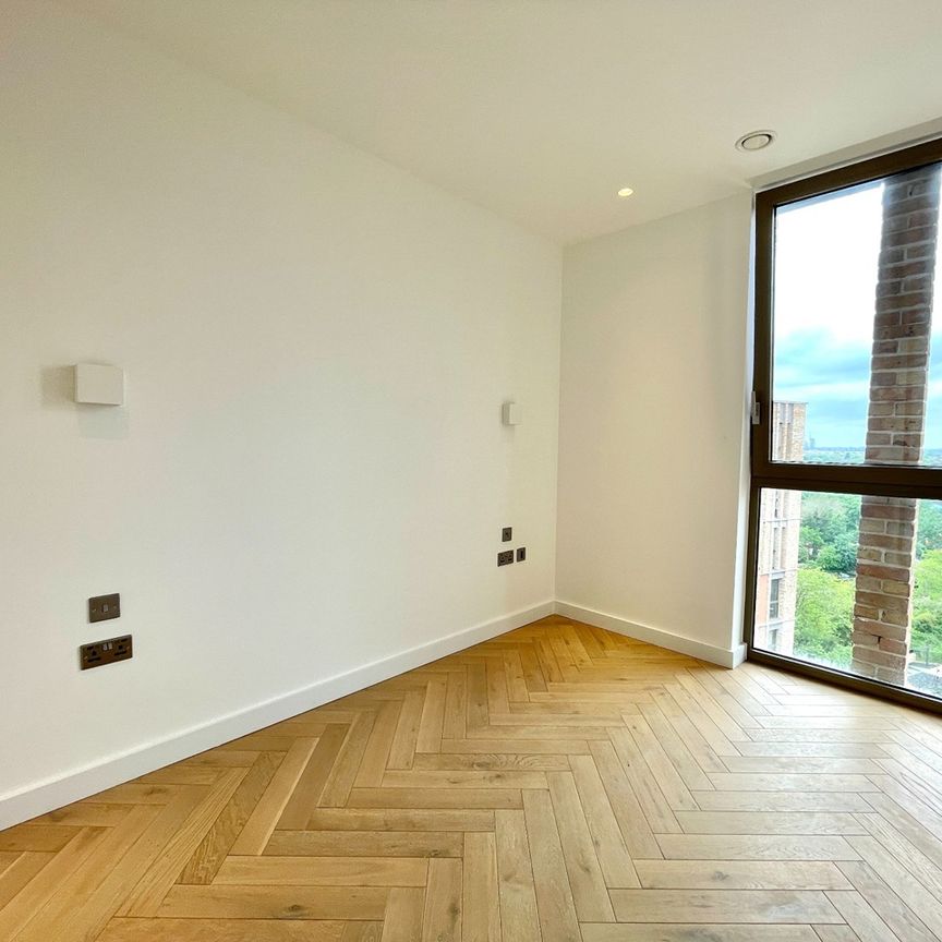 3 Bed Flat, Baddiel House, NW10 - Photo 1