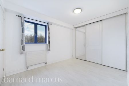 High Street, Brentford - Photo 4