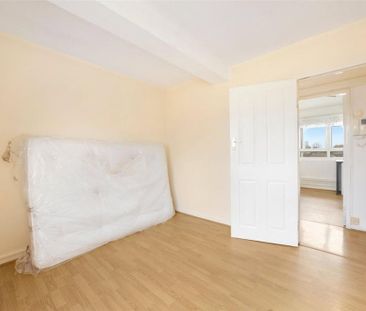 3 bedroom apartment to rent - Photo 3