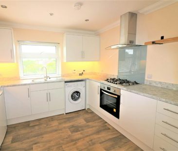 Flat to rent on - Photo 1