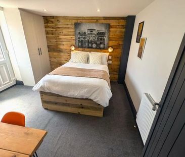 1 bedroom in a house share to rent - Photo 3