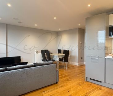 Eastcote Avenue, London, UB6 - Photo 4