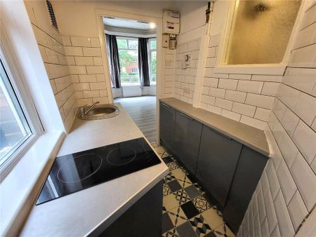 Studio to rent - Photo 2