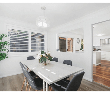 Spacious Family Home with Pool & Teenage Retreat/Workshop - Photo 3