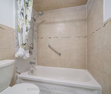 40 Marathon Crescent #Bsmt Room A - Photo 6