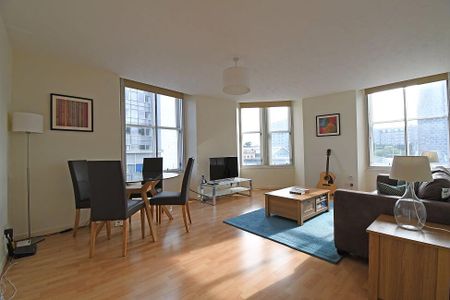 1 bedroom flat to rent - Photo 2