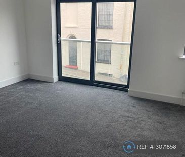 4 bedroom end of terrace house to rent - Photo 1