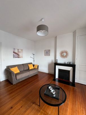 Location Appartement 1 pièce 44m² - Photo 1