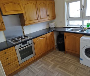 2 Bed Flat, Rutherglen, G73 - Photo 2