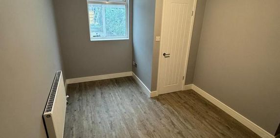 1 bedroom semi-detached house to rent - Photo 2