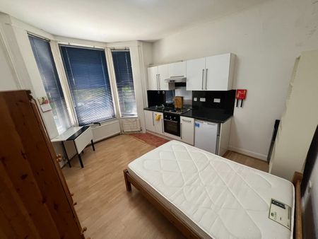 Bedsit, Arthur Road, N7 - Photo 4
