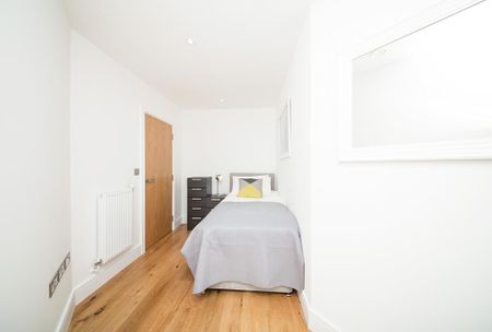 3 bedroom apartment to rent - Photo 4