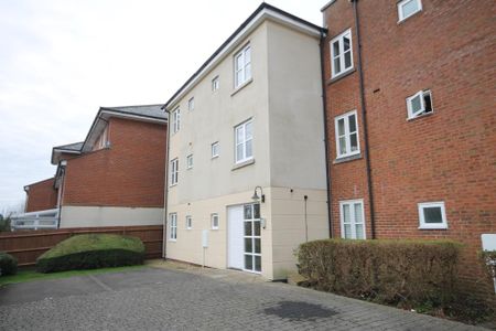 2 bed apartment to rent in Strathearn Drive, Westbury-On-Trym, BS10 - Photo 4