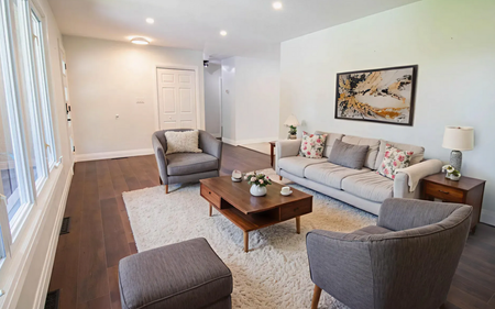 5-Bedroom House with Full In-Law Suite – St. Catharines! - Photo 5