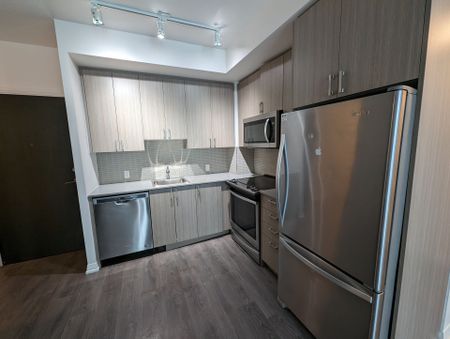 For Lease - 60 Ann O'Reilly Road Unit# 370, Toronto, Ontario - Photo 4