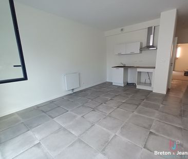 Location Appartement 1 pièce 29m² - Photo 2
