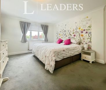 3 bedroom detached to rent Canterbury Grange, Bocking, CM7 - Photo 2