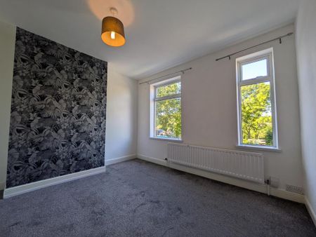 2 bedroom terraced house to rent - Photo 4