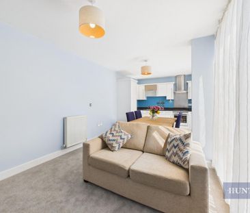 1 bedroom Flat To Let - Photo 2