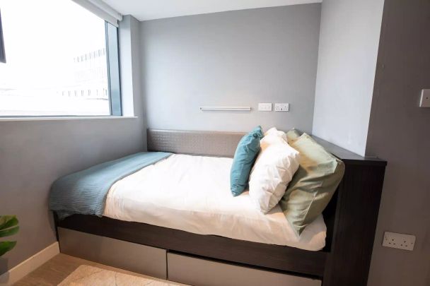 Deluxe 2 Bed Apartment - Photo 1