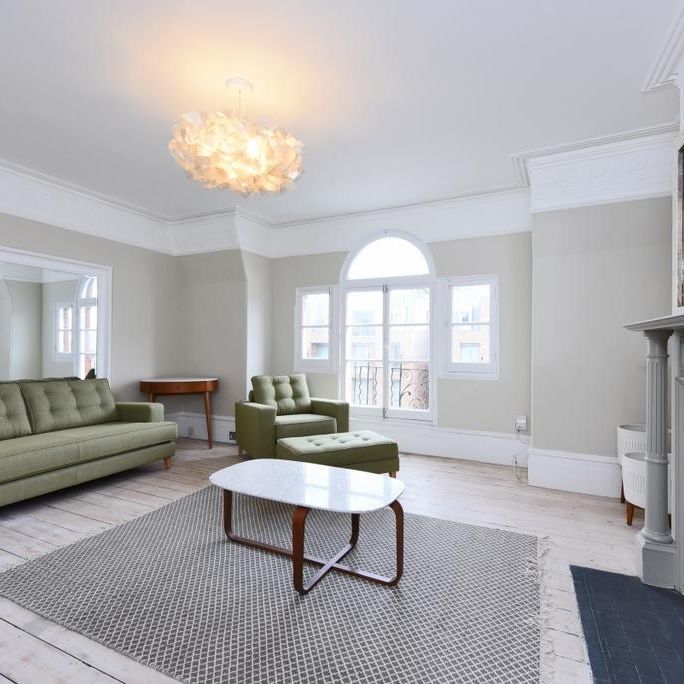 4 bedroom flat to rent - Photo 1