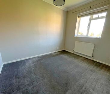 1 Bedroom - Photo 3