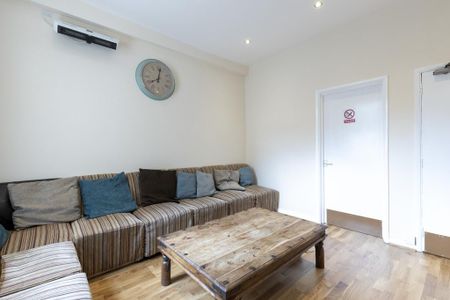 8 bedroom house share to rent - Photo 2