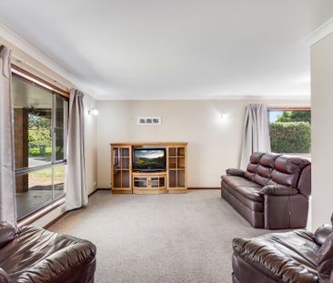 18 Maplewood Drive - Photo 3