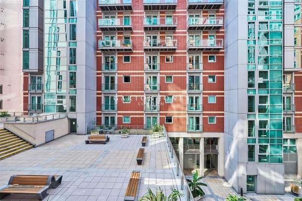 Salamanca Place, Vauxhall, London, SE1 - Photo 1