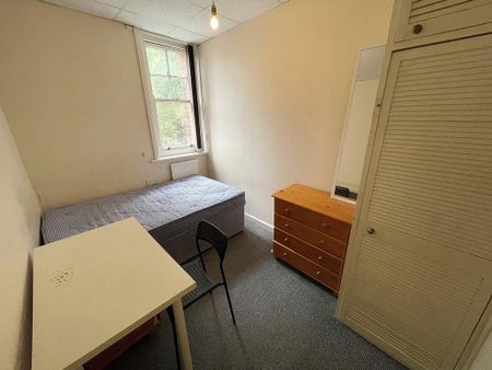 2 bedroom flat to rent - Photo 3