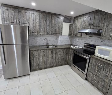 For Lease - 6 Padbury Trail, Brampton, Ontario - Photo 5