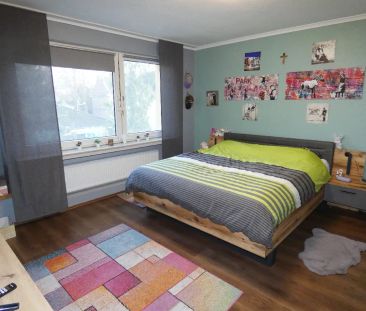 Geräumige 3-Zimmer-Wohnung mit großem Sonnenbalkon im Zweifamilienhaus - Photo 4