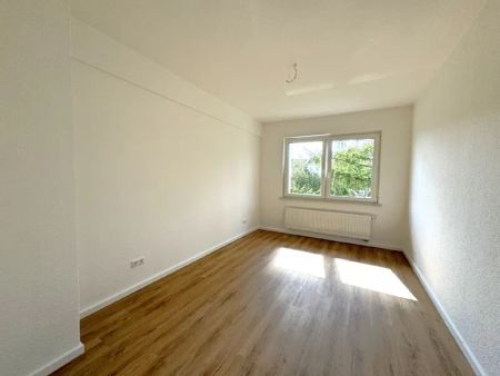 Modernisierte 3-Raum-Wohnung in Holsterhausen, Nähe Landgericht! - Photo 5