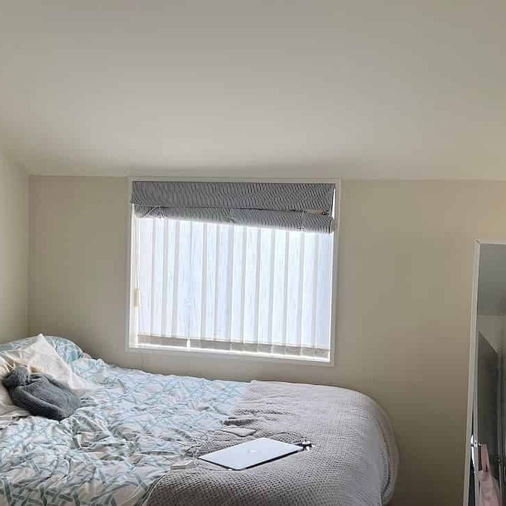 Double glazed newish home - Photo 1