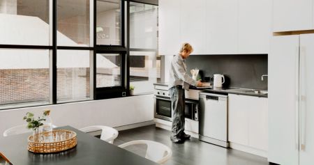 Single Bedroom – 4 Share Apartment - Photo 5