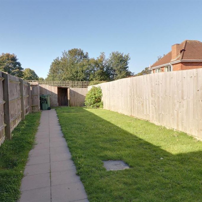 2 bedroom terraced house to rent - Photo 1