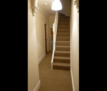 Room in a Shared House, Milton Road, SO15 - Photo 2