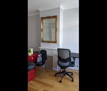 3 Bed Terraced House, Kenya Road, SE7 - Photo 1